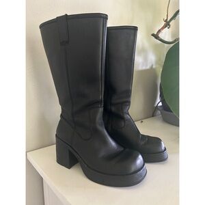Rare vintage 90s women’s platform heeled black Frye boots